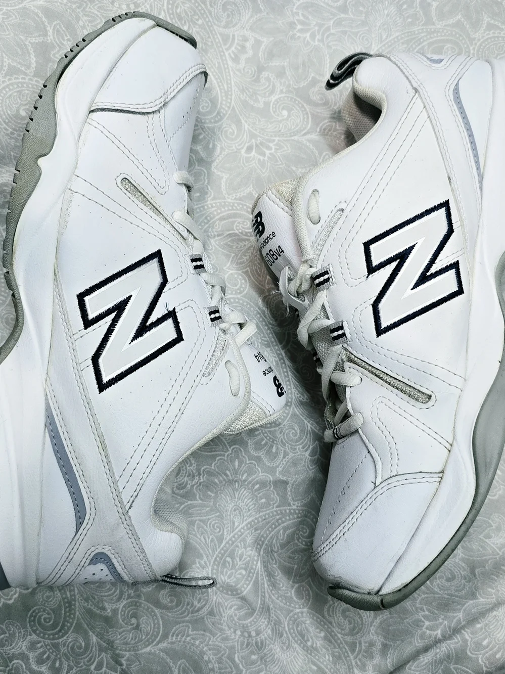 New Balance 608v4 Women's White Leather Cross Training Shoes Size 10 B Wide